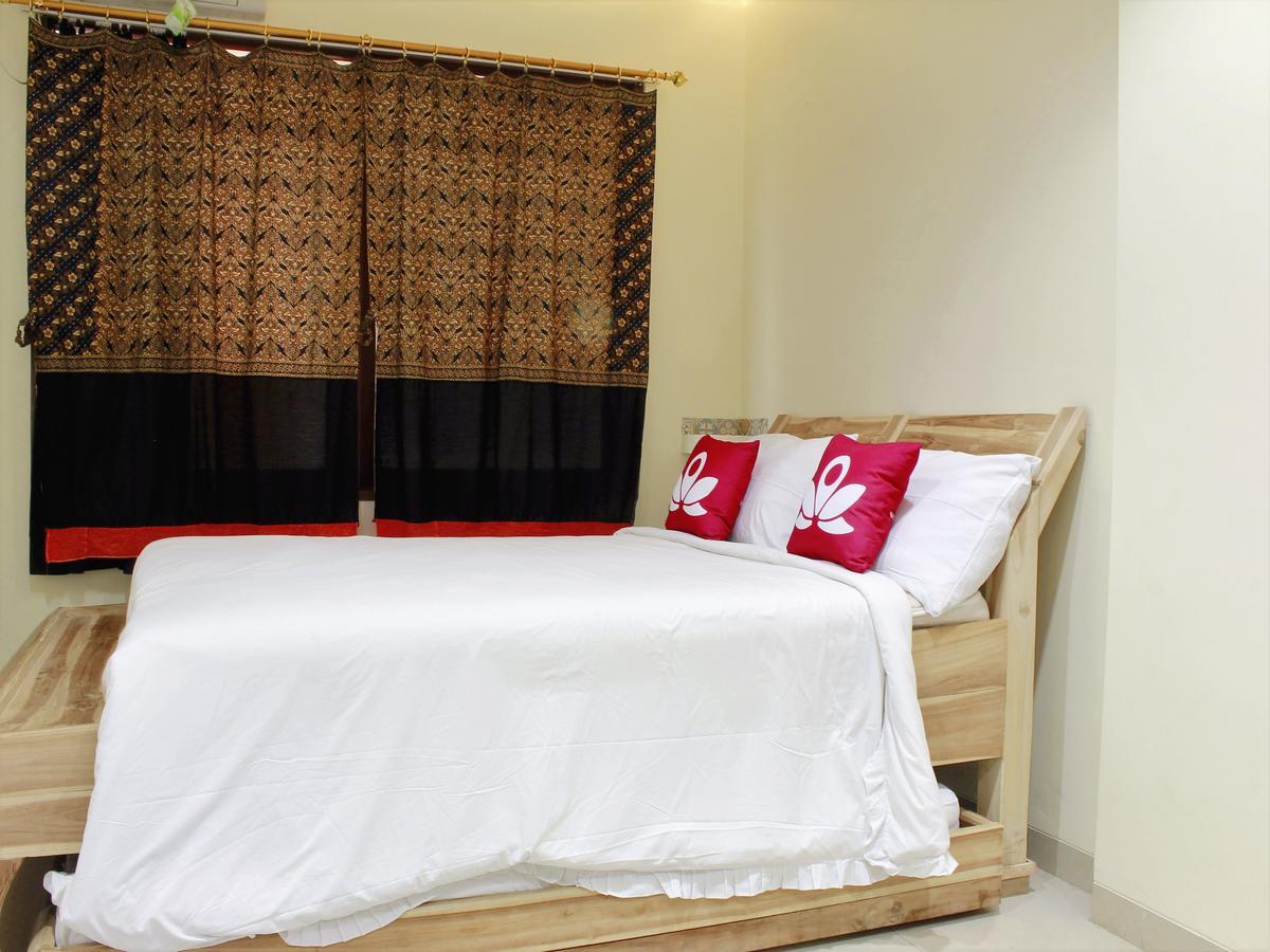 Zen Rooms Cassa Dua Pasteur Bandung Extérieur photo
